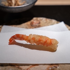 天ぷらの質と口当たりの軽さに繋がる油へのこだわり。の写真