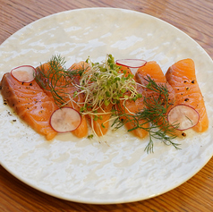 サーモンのカルパッチョ