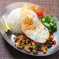 和とアジアが融合した創作居酒屋で新しい食体験を♪