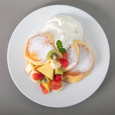 季節のフレッシュフルーツパンケーキ