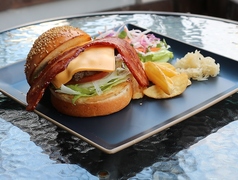 ベーコンチーズバーガー