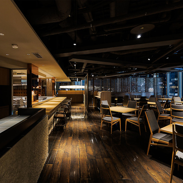 Dynamic Kitchen & Bar 燦 SUN 神戸の雰囲気1