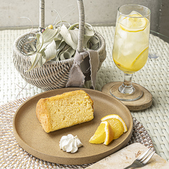 ドットブルーニーイチ .Blue21 UOMACHI店の特集写真