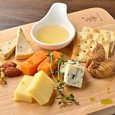 チーズ盛り合わせ
