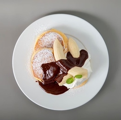 バナナホイップパンケーキチョコソース添え