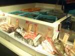 お店の中には大きな生簀をはじめ、魚の鮮度をキープする設備が充実!!
