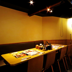 寒い冬はあったか～いしゃぶしゃぶで、心も体も暖めましょう◎ご宴会や記念日、デート、女子会などのプライベートなど、落ち着いた空間で優雅なひと時を♪ぜひ体感していただき、最高のお時間をお過ごしくだしさい☆こだわりの逸品が楽しめる飲み放題付コースをご用意しておりますので、併せてご利用くださいませ。