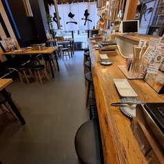 ＜カウンター6席＞