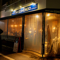 裏千葉の隠れ家的な店内・・♪