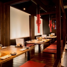 最大20名までOKのお座敷席をご用意♪会社宴会にも大好評です。無煙ロースターも完備で匂いも気になりません。