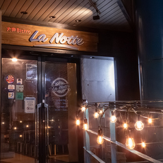 Bistro酒場 La Notteの外観1