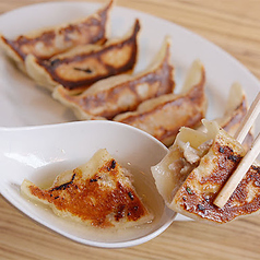 餃子製造直販店 餃山堂 町田特集写真1