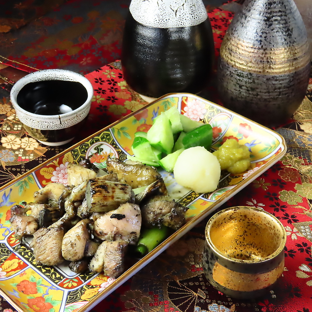 お酒がすすむ炭焼き料理をご堪能ください！