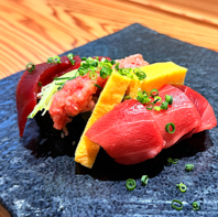 赤酢シャリや海苔の仕入れにもこだわる