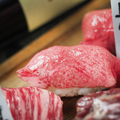 料理メニュー写真 和牛肉寿司　特上タン