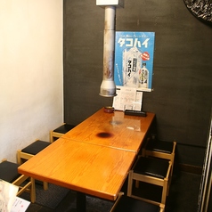 鶴橋ホルモン焼肉 松よし 新宿西口店の雰囲気2