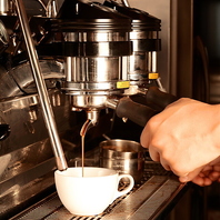 カフェメニューやサイドメニューも充実しています◎