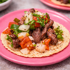 カルネアサダ タコス