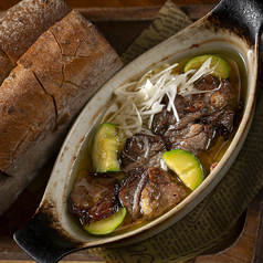 牛タンのピリ辛アヒージョ＋バケットセット