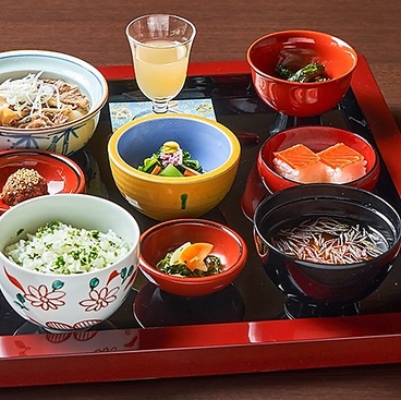 上杉伯爵邸のおすすめ料理1