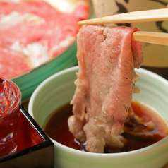 【特選、神戸牛すきしゃぶ食べ放題】　ヘルシーで肉本来の旨味を感じる赤身肉をご提供！の写真