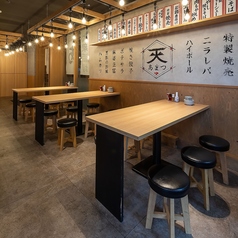 近鉄名古屋駅から徒歩4分の好立地!洗練された店内でゆっくりとおくつろぎください。