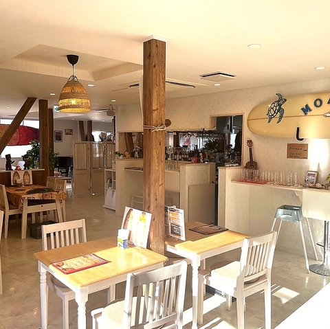 【オリジナルグッズも販売中】キッズスペースも完備のハワイアンなレストラン☆