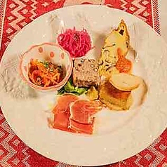 前菜盛り合わせ
