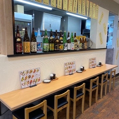 お一人様やカップルでの利用に最適です◎お酒のお供に料理長自慢の逸品をゆっくりと味わう贅沢な時間をどうぞ。