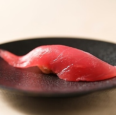 砂糖不使用の赤酢が決め手◎素材を活かす伝統の本格鮨