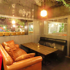 Cafe&bar Castle840 キャッスルハチヨンマルの雰囲気3