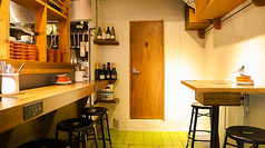 2階にはテーブル席は友人同士などグループでのご利用にも最適です。