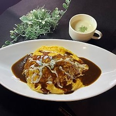 とろとろたまごのオムライス【スープセット】