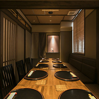 幅広いシーンに◎個室は2つつなげて、最大10名様まで♪
