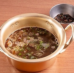 名物!!オモニの自家製テールスープ