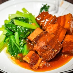 毛沢東が好んだ豚バラ肉の煮込み