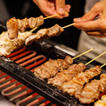 高温で焼き上げるナミヨセのヤキトリは香ばしい香りと、柔らかくジューシーな食感が魅力です！◎【金山 居酒屋 女子会 デート 宴会 飲み放題 忘年会 歓送迎会 海鮮 お肉 焼き鳥 レモンサワー 焼酎 日本酒 カウンター 個室 貸切】