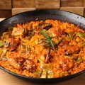 料理メニュー写真 パエージャバレンシアーナ（鶏、ウサギ、野菜）１人前