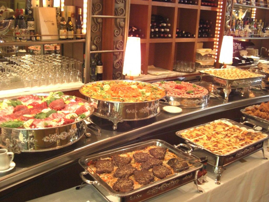 ビュッフェも承ります。大型のPartyには最適♪6000円～