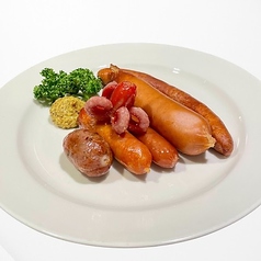 ソーセージ盛り合わせ