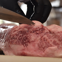 鮮度の良いお肉と秘伝の自家製タレをリーズナブルに堪能
