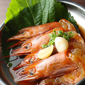 人気の韓国料理「カンジャンセウ」！生海老を醤油に漬けた料理です。お酒にもよく合いますのでぜひご賞味ください！