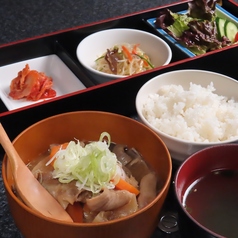 気仙沼ホルモン おとまつ 仙台上杉のおすすめランチ1