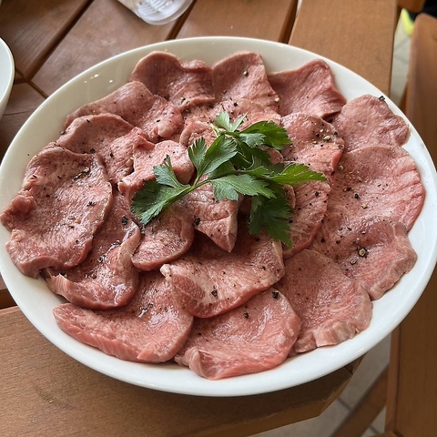 上質なお肉を焼肉で楽しむ、隠れ家のような焼肉店！こだわり空間で贅沢なひとときを♪