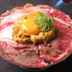 【うに×肉】うにくのローストビーフが見た目も美味しい