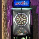 【ダーツあり】店内に設置されたダーツマシンは、お酒を片手に誰もが気軽に楽しめる人気のアミューズメントです。