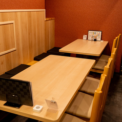 仕切りをつけて個室としてもご利用できます。