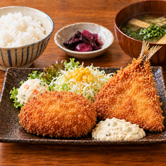 カニクリームコロッケ&アジフライ定食