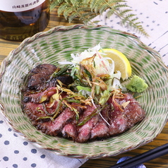 黒毛和牛の炭火焼き