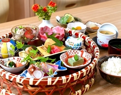 ランチもちょっぴり贅沢に。数量限定のイチオシランチ